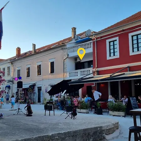 Ivory * Biograd Na Moru